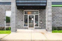 Façade - 