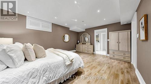 41 Meadowcliffe Drive, Toronto, ON - Indoor Photo Showing Bedroom