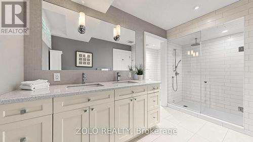41 Meadowcliffe Drive, Toronto, ON - Indoor Photo Showing Bathroom
