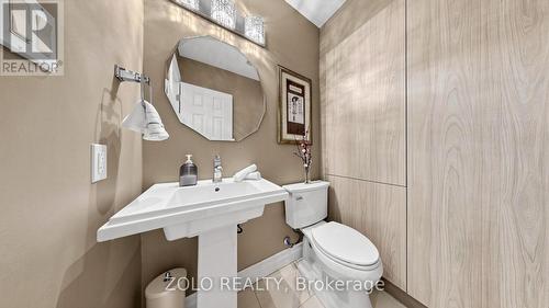 41 Meadowcliffe Drive, Toronto, ON - Indoor Photo Showing Bathroom