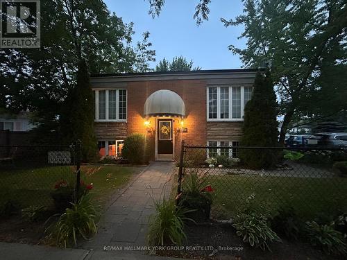 948 LAKE DRIVE E  Georgina, ON L0E 1L0