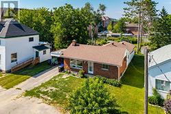 9 WOLFE STREET Penetanguishene, ON L9M 1B9