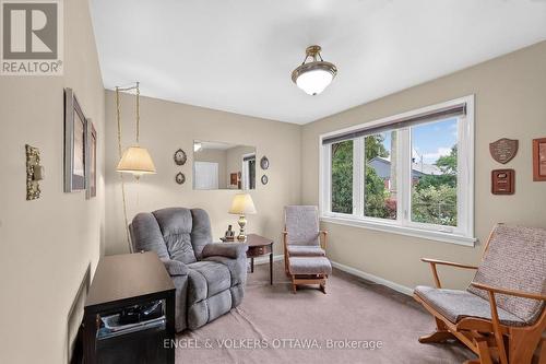 783 Wingate Drive, Ottawa, ON - Indoor Photo Showing Living Room