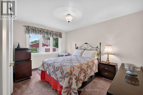 783 Wingate Drive, Ottawa, ON - Indoor Photo Showing Bedroom