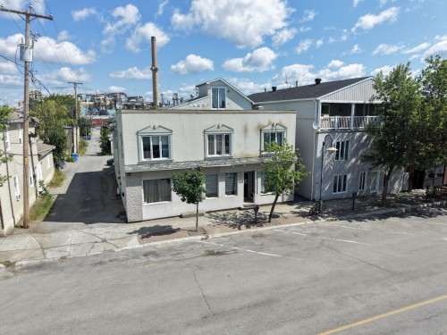 Façade - 213  - 215 Av. Carter, Rouyn-Noranda, QC - Outdoor