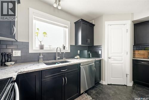 3513 Green Bank Road, Regina, SK - Indoor Photo Showing Kitchen With Double Sink