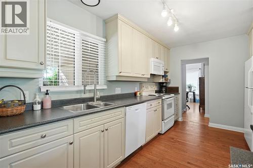 1921 Sommerfeld Avenue, Saskatoon, SK 
