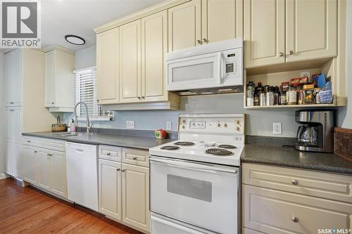 1921 Sommerfeld Avenue, Saskatoon, SK 