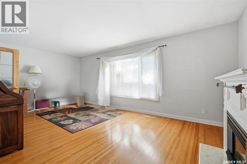 1921 Sommerfeld Avenue, Saskatoon, SK 