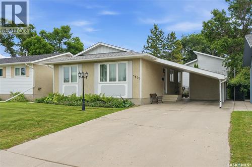 3801 Diefenbaker Drive, Saskatoon, SK 