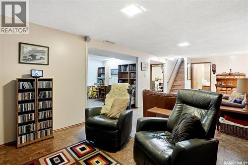 3801 Diefenbaker Drive, Saskatoon, SK 