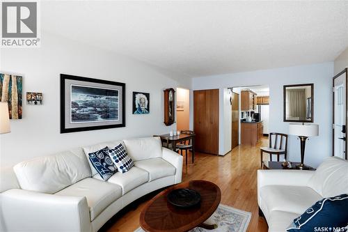 3801 Diefenbaker Drive, Saskatoon, SK 
