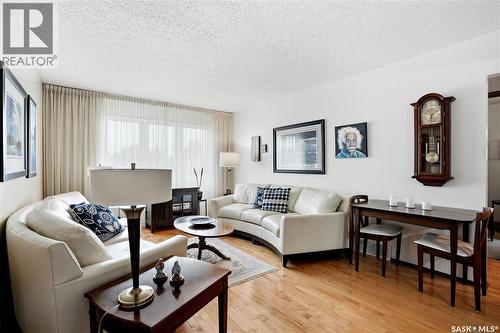 3801 Diefenbaker Drive, Saskatoon, SK 