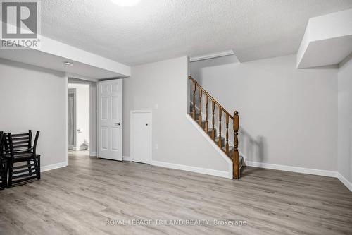 4 - 50 Chapman Court, London North (North I), ON - Indoor Photo Showing Other Room