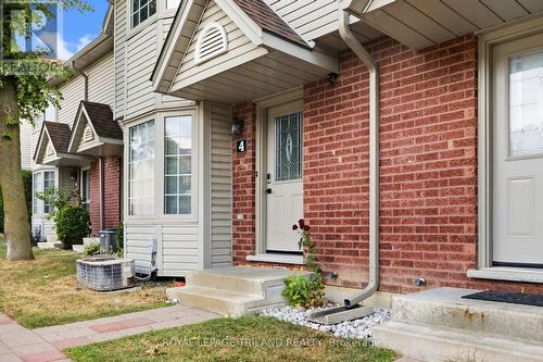 4 - 50 Chapman Court, London North (North I), ON - Outdoor