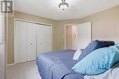 34 Gerald Crescent, London South (South J), ON - Indoor Photo Showing Bedroom