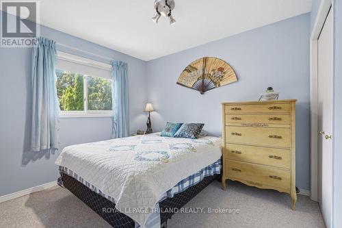 34 Gerald Crescent, London South (South J), ON - Indoor Photo Showing Bedroom