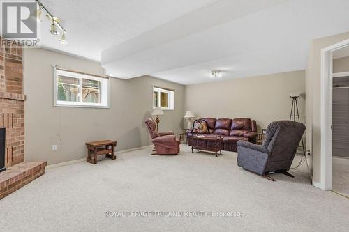 34 Gerald Crescent, London South (South J), ON - Indoor With Fireplace