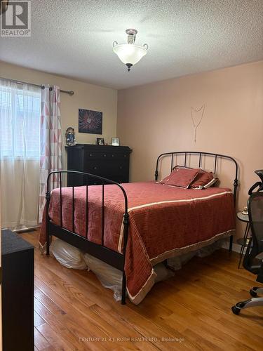 Upper Level - 59 Nicklaus Drive, Barrie, ON - Indoor Photo Showing Bedroom