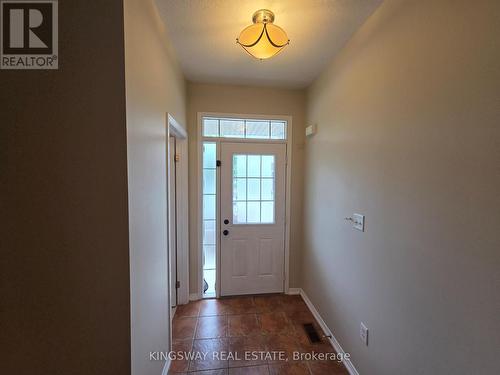 28 Tidemore Heights, Hamilton, ON - Indoor Photo Showing Other Room