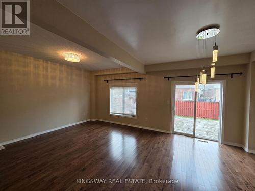 28 Tidemore Heights, Hamilton, ON - Indoor Photo Showing Other Room