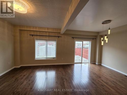 28 Tidemore Heights, Hamilton, ON - Indoor Photo Showing Other Room