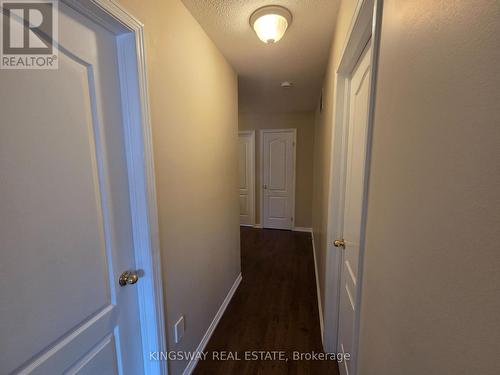 28 Tidemore Heights, Hamilton, ON - Indoor Photo Showing Other Room