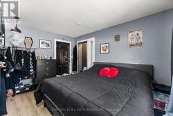 Main House - Primary Bedroom - 