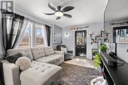 Main House - living room - 