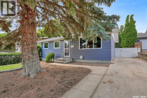 1228 Athabasca STREET W  Moose Jaw, SK S6H 6C6