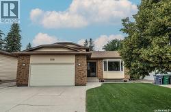 3338 Calder CRESCENT  Saskatoon, SK S7J 4W5