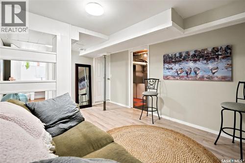 2209 Queen Street, Regina, SK - Indoor