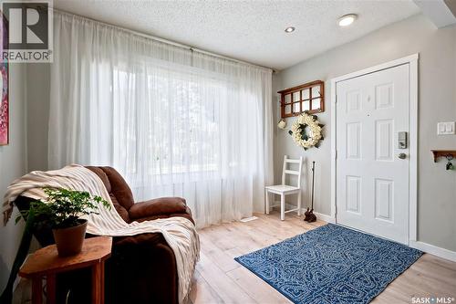 2209 Queen Street, Regina, SK - Indoor