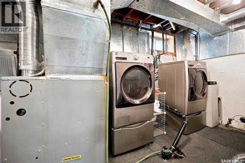 2209 Queen Street, Regina, SK - Indoor Photo Showing Laundry Room