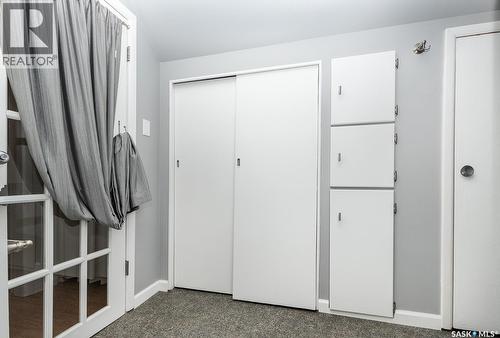 929 9Th Avenue N, Saskatoon, SK - Indoor Photo Showing Other Room