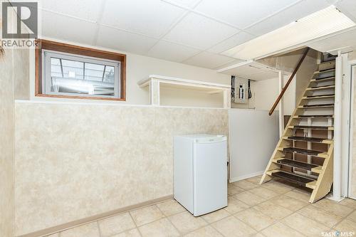 929 9Th Avenue N, Saskatoon, SK - Indoor