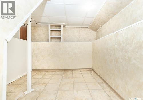 929 9Th Avenue N, Saskatoon, SK - Indoor Photo Showing Other Room