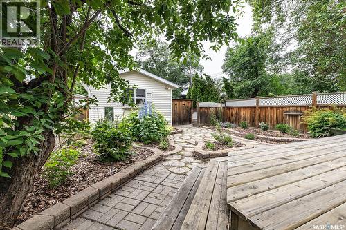 929 9Th Avenue N, Saskatoon, SK - Outdoor With Deck Patio Veranda