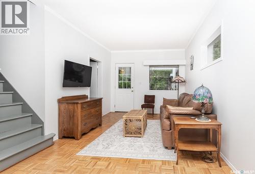 929 9Th Avenue N, Saskatoon, SK - Indoor