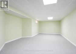 Room virtually altered with no furniture - 