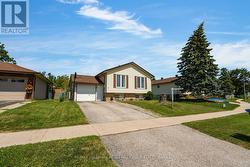 6 CINDY LEE CRESCENT Orillia, ON L3V 7P3
