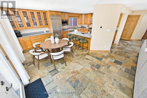 6124 Hardesty Crescent, Mississauga, ON - Indoor
