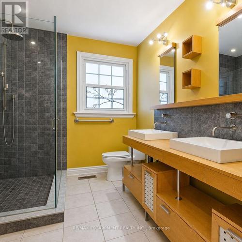 1273 Clarkson Road N, Mississauga, ON - Indoor Photo Showing Bathroom