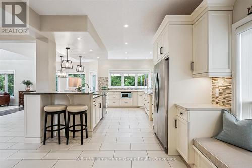 294 Farley Drive, Guelph (Pineridge/Westminster Woods), ON - Indoor Photo Showing Kitchen
