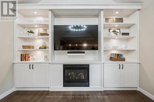 294 Farley Drive, Guelph (Pineridge/Westminster Woods), ON - Indoor With Fireplace