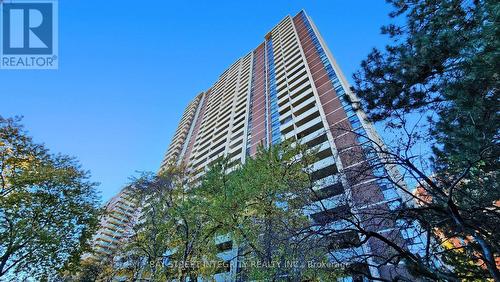 3104 - 40 HOMEWOOD AVENUE  Toronto, ON M4Y 2K2