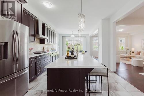 470 Blair Creek Drive, Kitchener, ON - Indoor Photo Showing Kitchen With Upgraded Kitchen