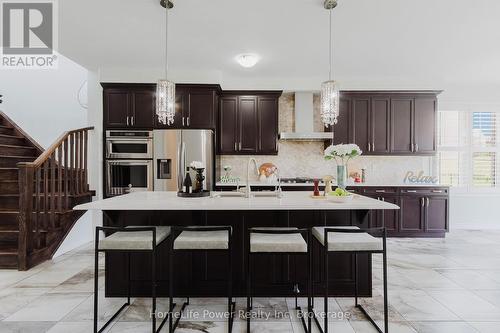 470 Blair Creek Drive, Kitchener, ON - Indoor Photo Showing Kitchen With Upgraded Kitchen