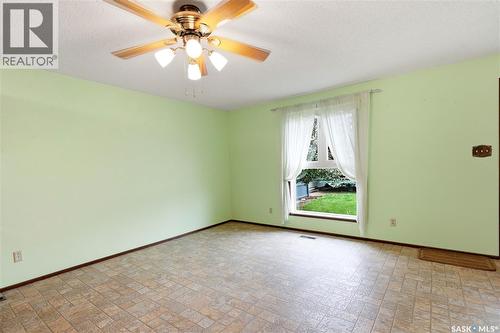 705 Main Street, Rosetown, SK - Indoor Photo Showing Other Room