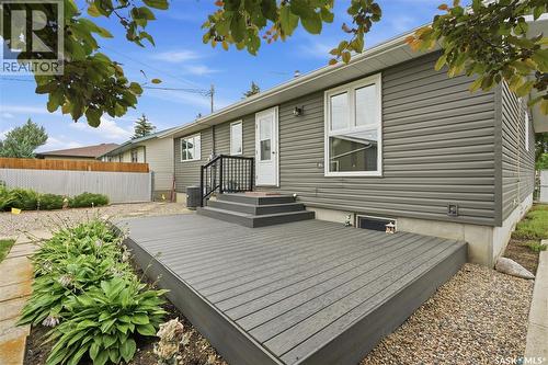 705 Main Street, Rosetown, SK - Outdoor